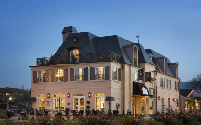 hotelImage