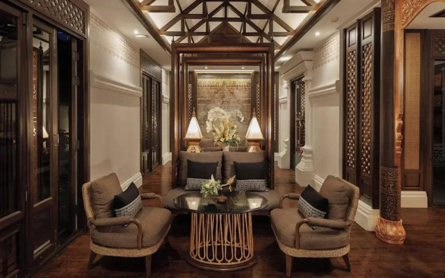 Akira Thaphae Hotel