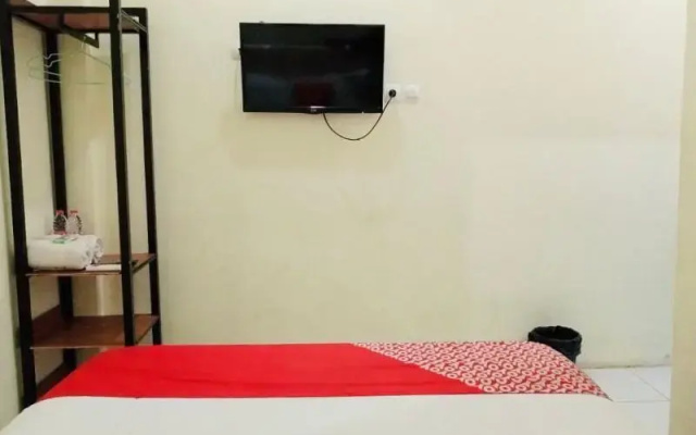 OYO 90299 Corner Guest House
