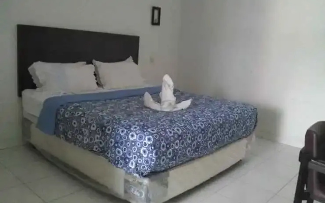 Happy Family Hotel