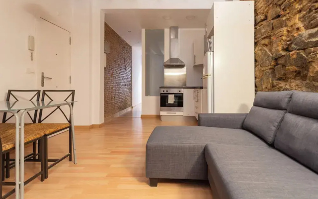 Apartment Near Las Ramblas For Families Or Friends