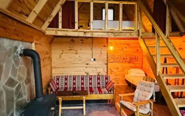 Stiela Suit Bungalov