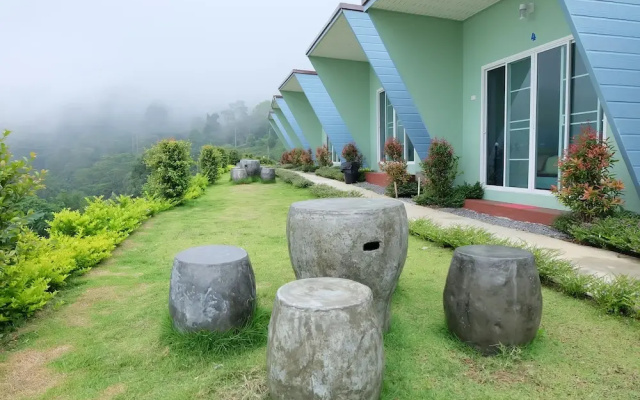 Phu Mork Resort