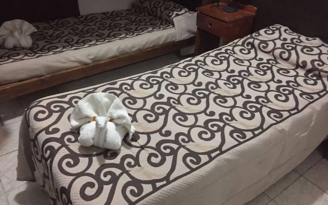Hotel Palmas Del Lago