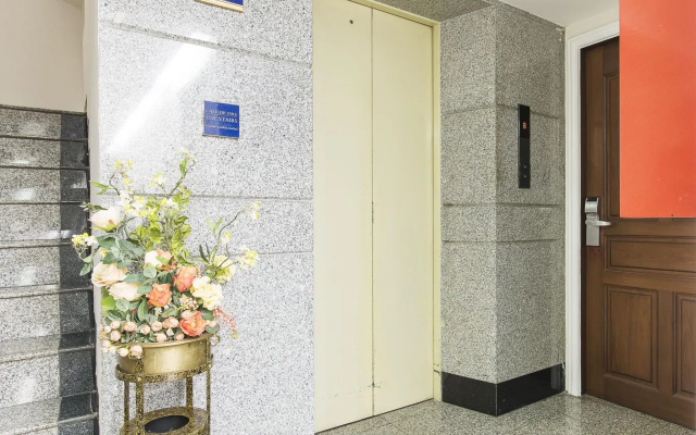 Majestic Suites