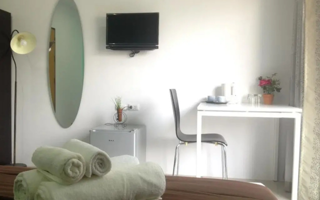 Ezy House Patong