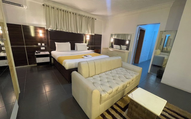 Flora Suites
