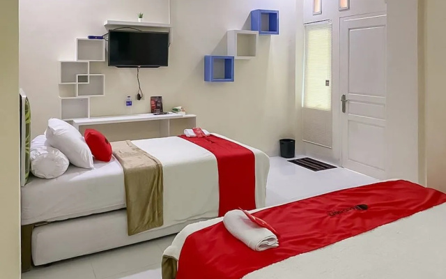 RedDoorz Syariah near PKOR Lampung