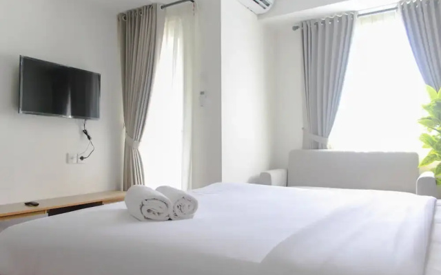 Cozy Living Studio Room At Urbantown Serpong Apartment