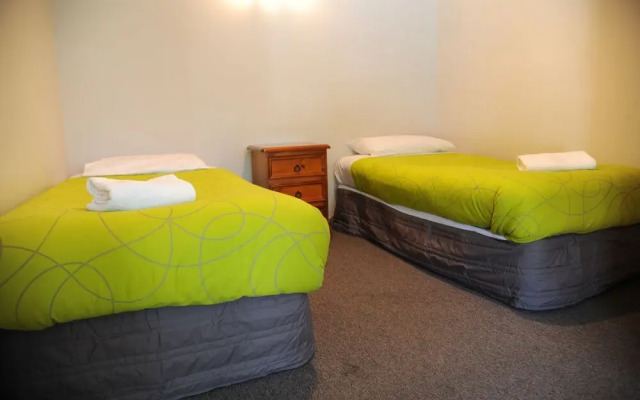 Blenheim TOP 10 Holiday Park