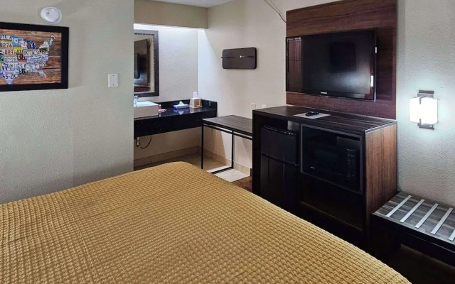 Econo Lodge Charlotte Airport
