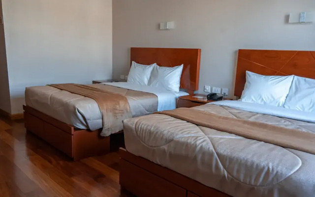 Miraflores City Hotel