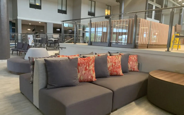 Holiday Inn Baton Rouge-South by IHG