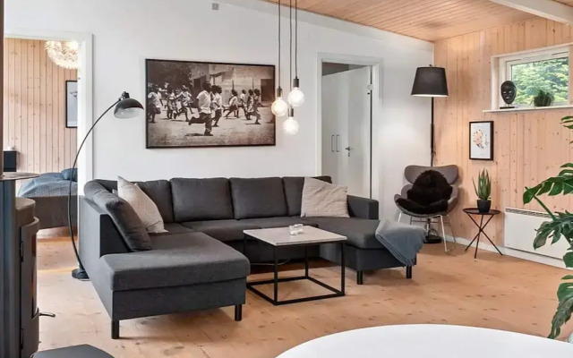 6 Person Holiday Home in Vaeggerlose-by Traum