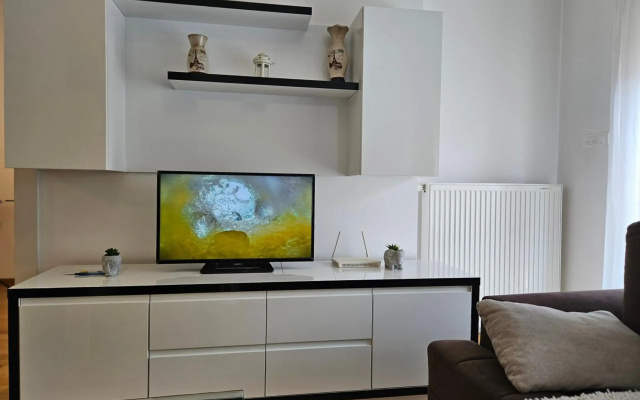 Apartment S&M