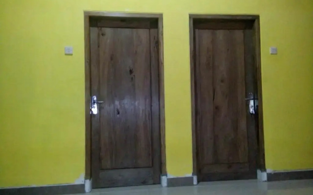 Yunior Guesthouse