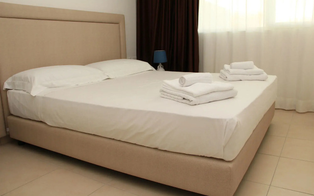 19 Summer Suites