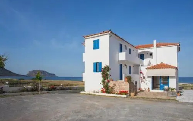 Aparthotel 3 Stars Monemvasia
