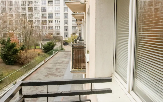 Golden Center Apartment
