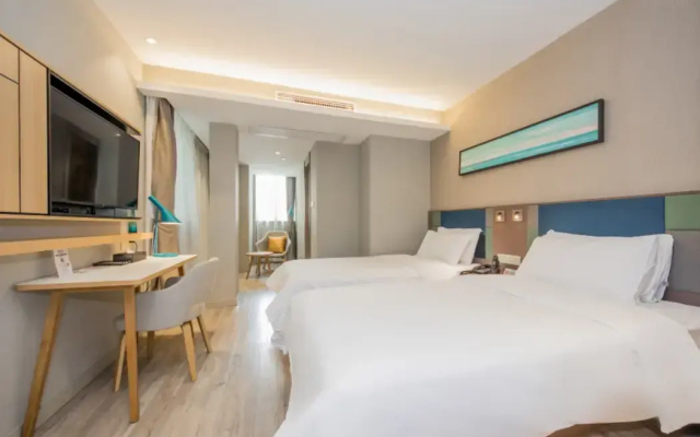 Homeinn Selected Hotel (Shanghai Ruijin hospital Dapuqiao Subway Station)