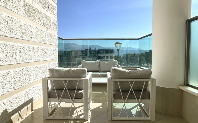 Stylish 3BR Golf Residence Eilat