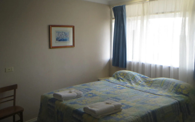Coachman Hotel Motel