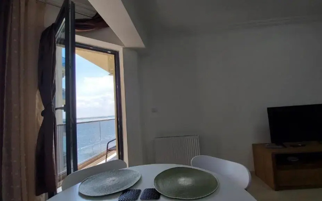 Solid House Butoaie