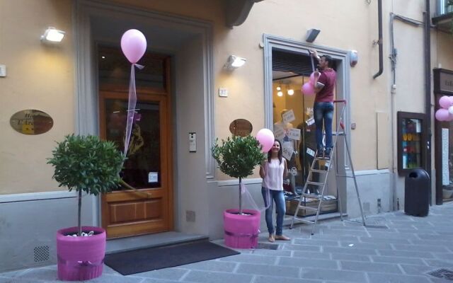 Hotel LAretino Ареццо вид на фасад