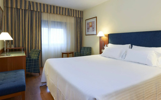 Up Rooms Vic Hotel