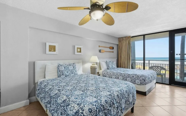 Hawaiian Inn 209