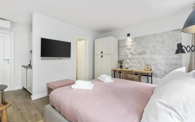 Blubini Hotel