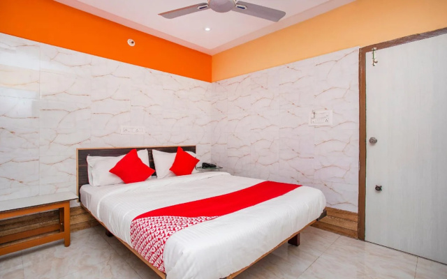 Hotel Dwaraka By OYO Rooms