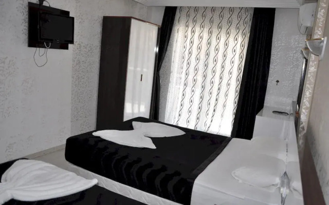 Madi Otel Lara