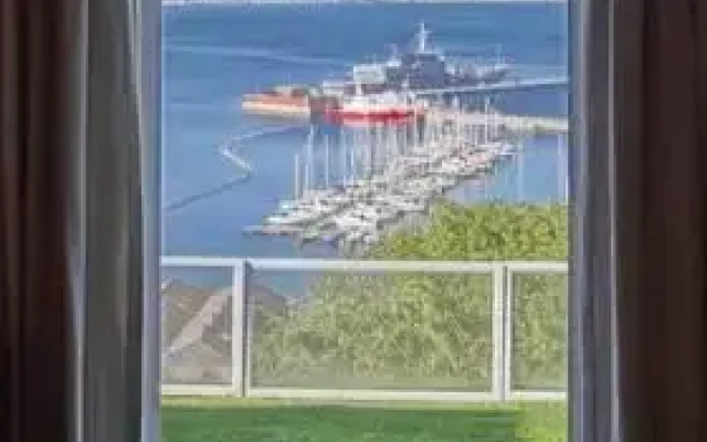 Sea The View Self Catering