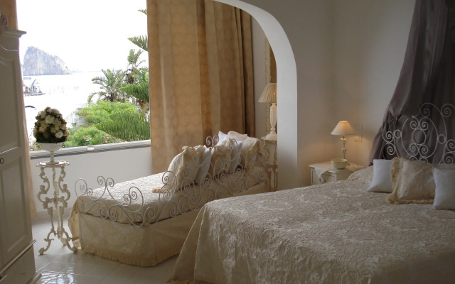 Hotel Lisca Bianca