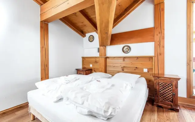 Chalet Oliver by Skinetworks