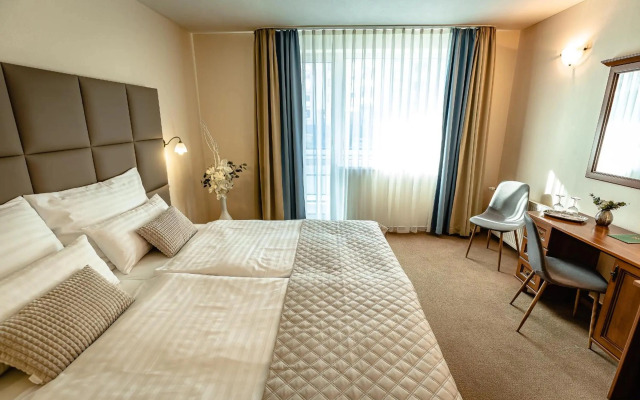 Hotel Dixon