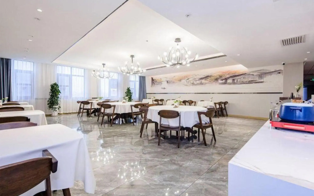 H Hotel (Yinchuan Xinhua East Street)