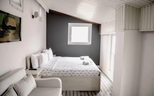 Cezayir Rooms