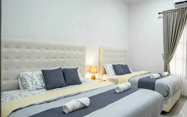 Bisma Balcony Homestay By Zuzu