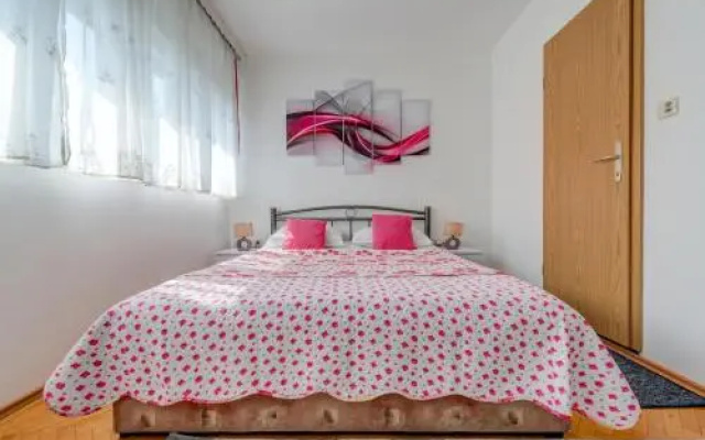 Rooms Alijev