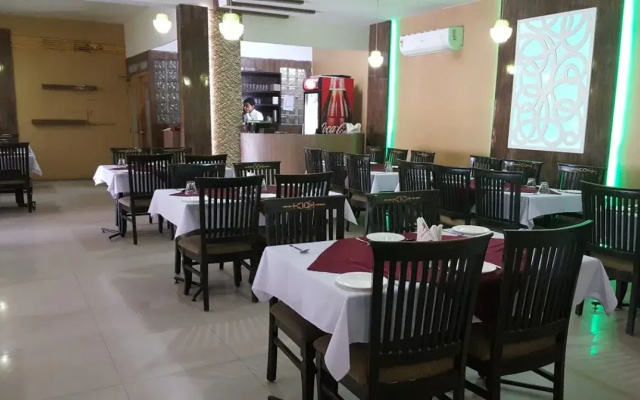 Hotel Abhay Palace