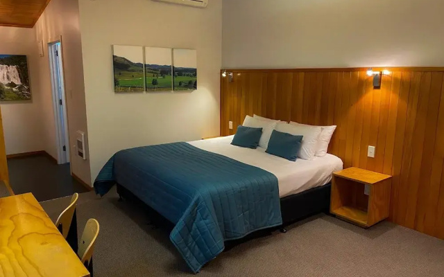 Waitomo Lodge