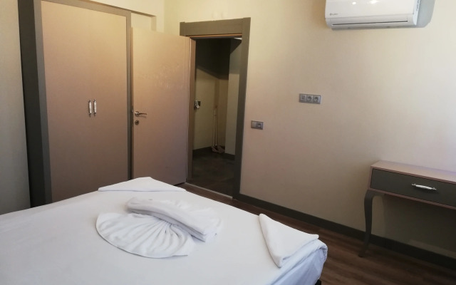 Mic Royal Hotel