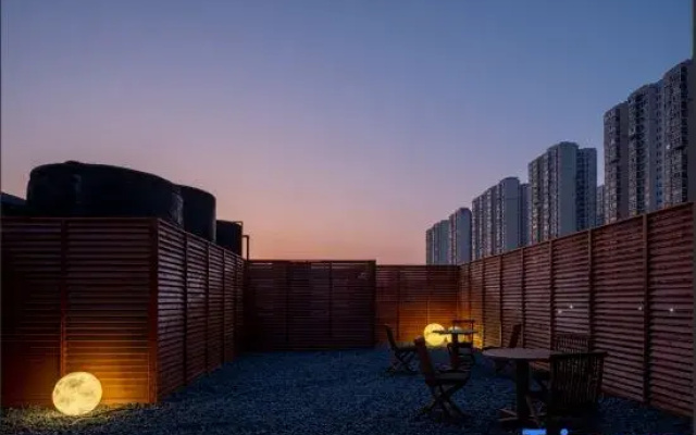Lezhizhi Hotel (Zhuge Liang Square Wanda Store)