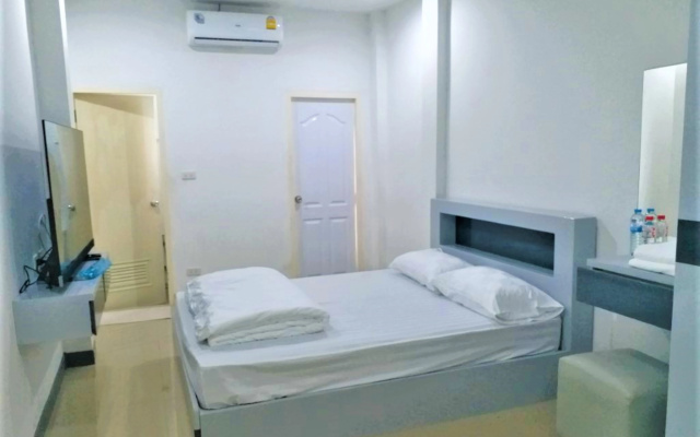 OYO 1159 K and K Apartment