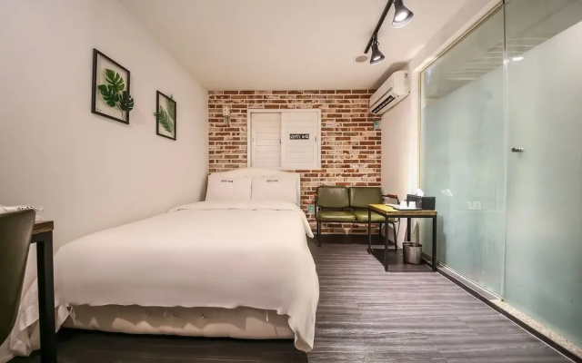 Cheonho Hotel June
