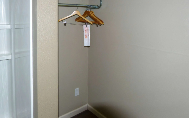 Rodeway Inn & Suites Ontario