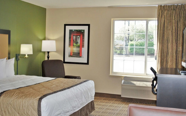Studio 6 Extended Stay Milwaukee Brookfield WI