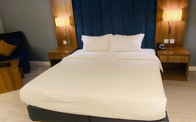 Nawaris Hotel